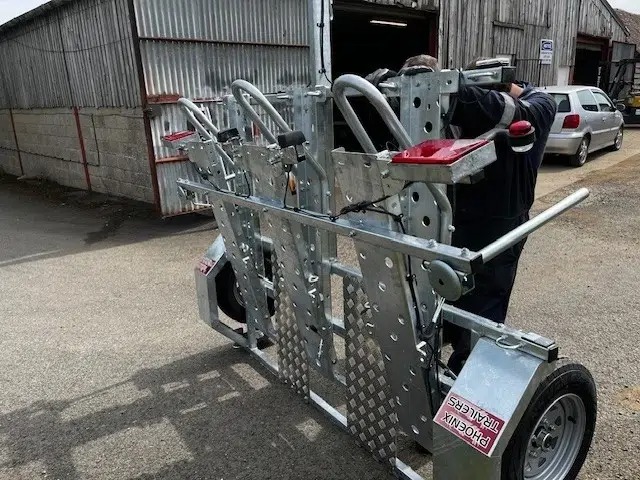 Pheonix Folding Three Bike Trailer