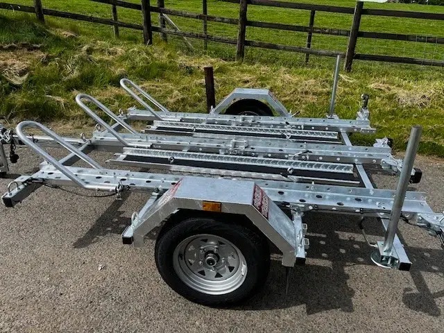 Pheonix Folding Three Bike Trailer