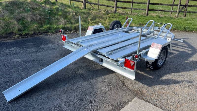 Pheonix Three Bike Trailer